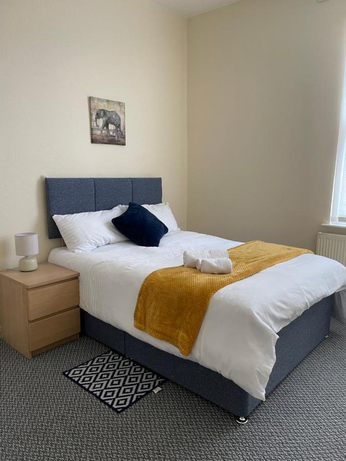 Divine Accommodation Liverpool Exteriör bild