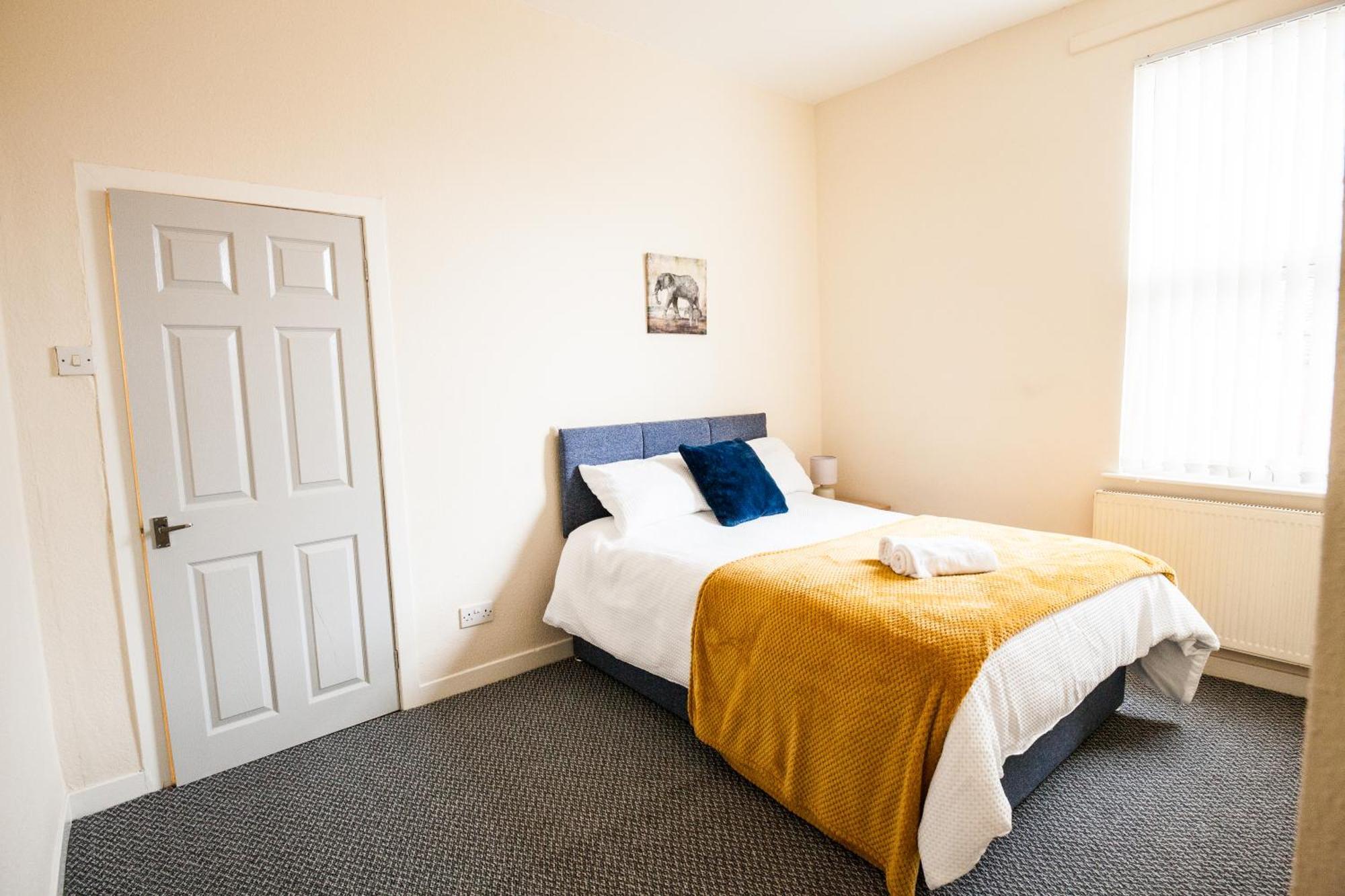 Divine Accommodation Liverpool Exteriör bild