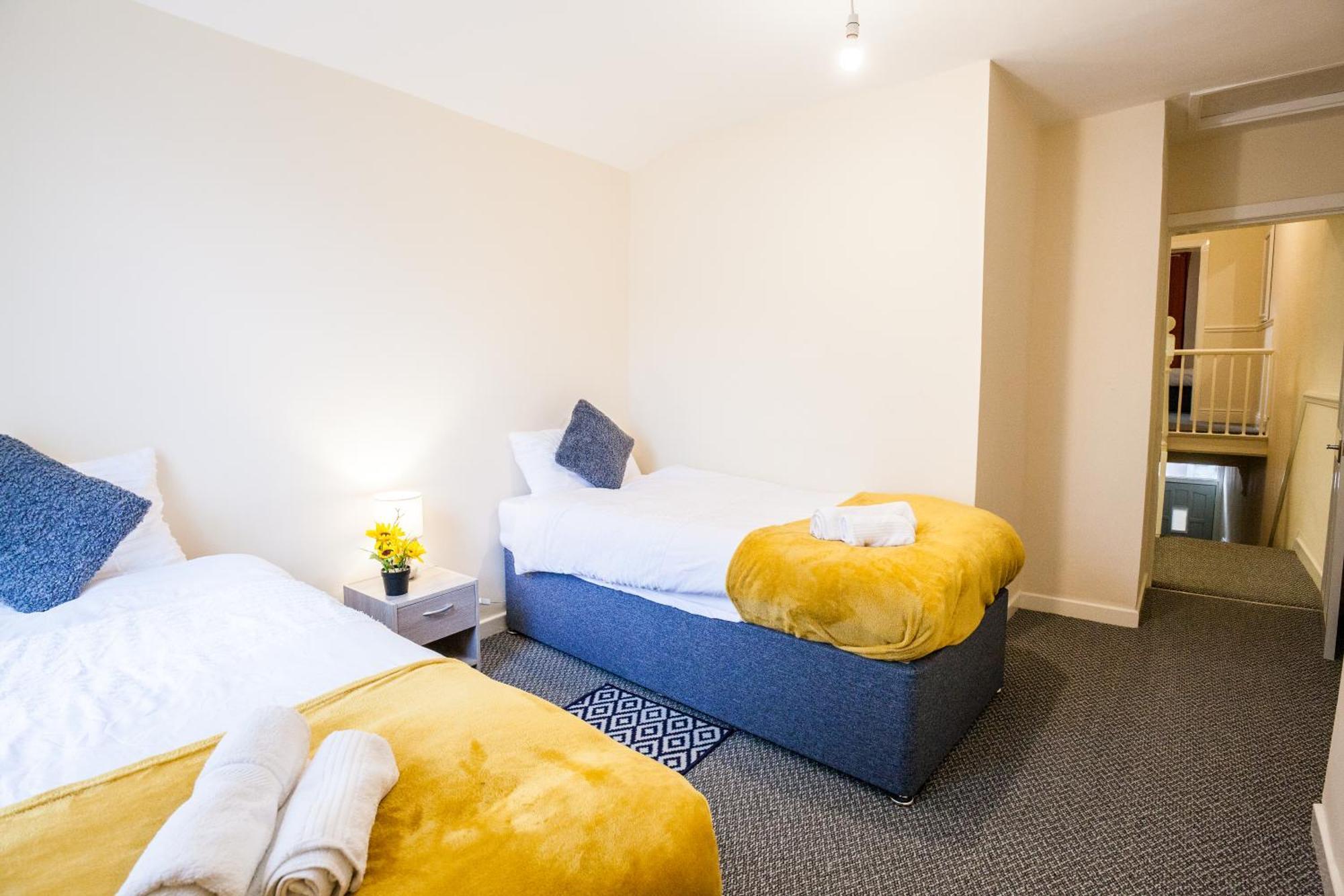 Divine Accommodation Liverpool Exteriör bild